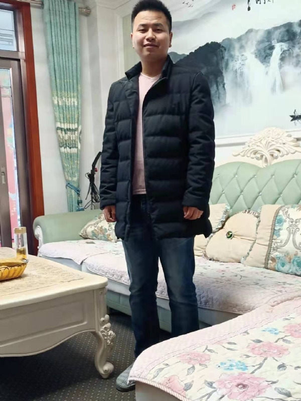 为爱奋斗的第一张照片--肥东闪婚服务中心
